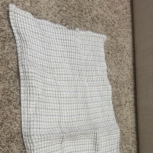 UGG Olivia King Duvet Set - Silver Gray - Picture 4 of 8